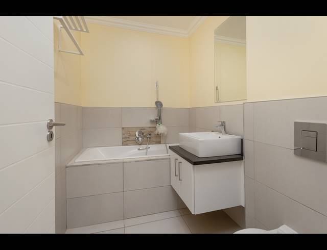 2 BEDROOM SIMPLEX FOR SALE IN LA LUCIA